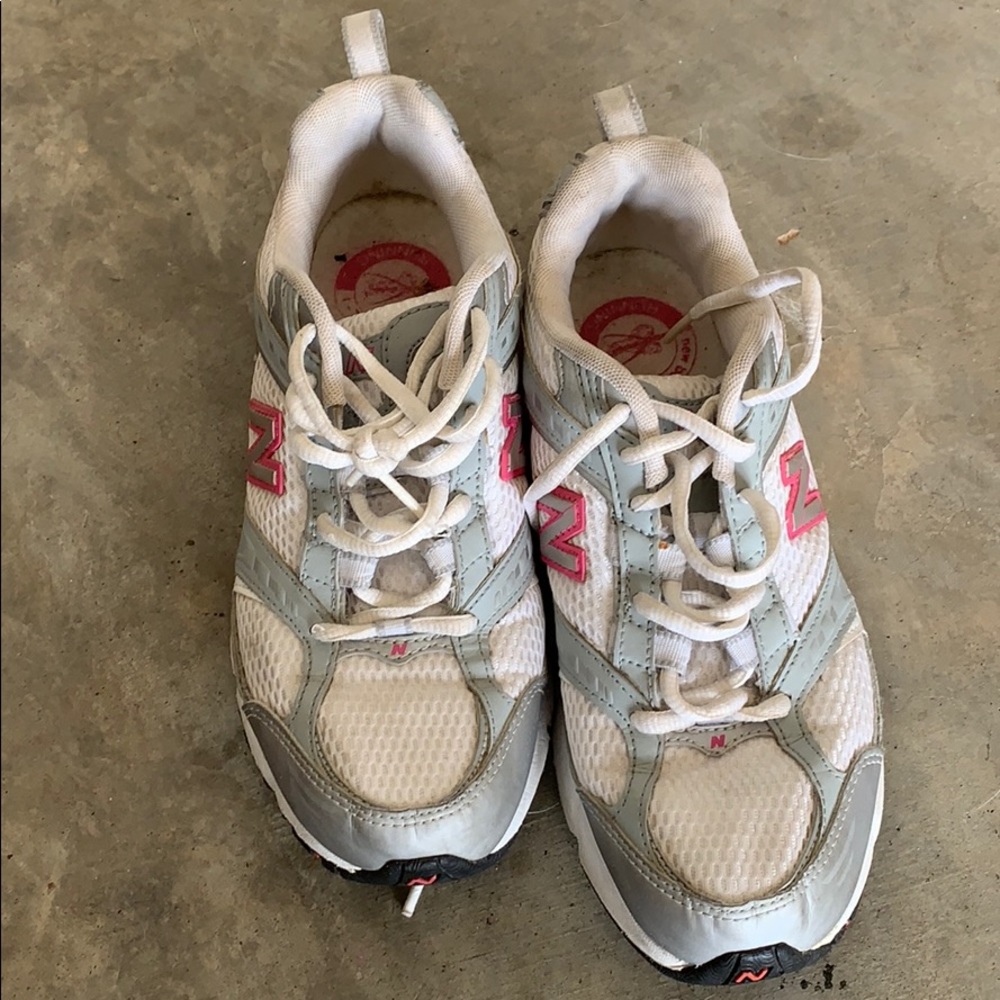 Barely used SL-1 NB running shoes